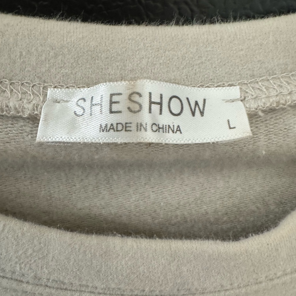 SHESHOW Cream Sweatshirt - Picture 5 of 5